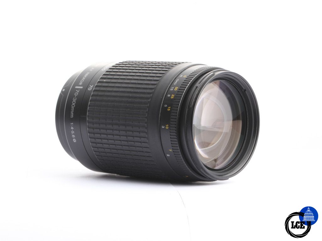 Nikon AF 70-300mm f/405.6 G [4*] | 10115533