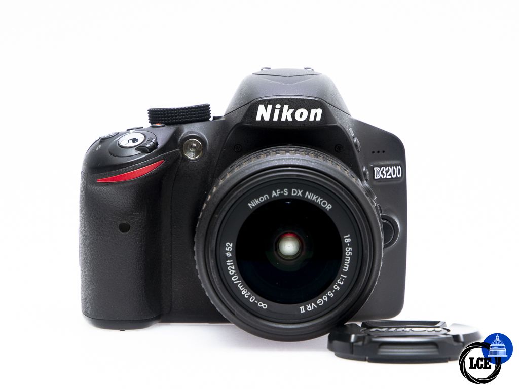 Nikon D3200 + 18-55mm DX VR II