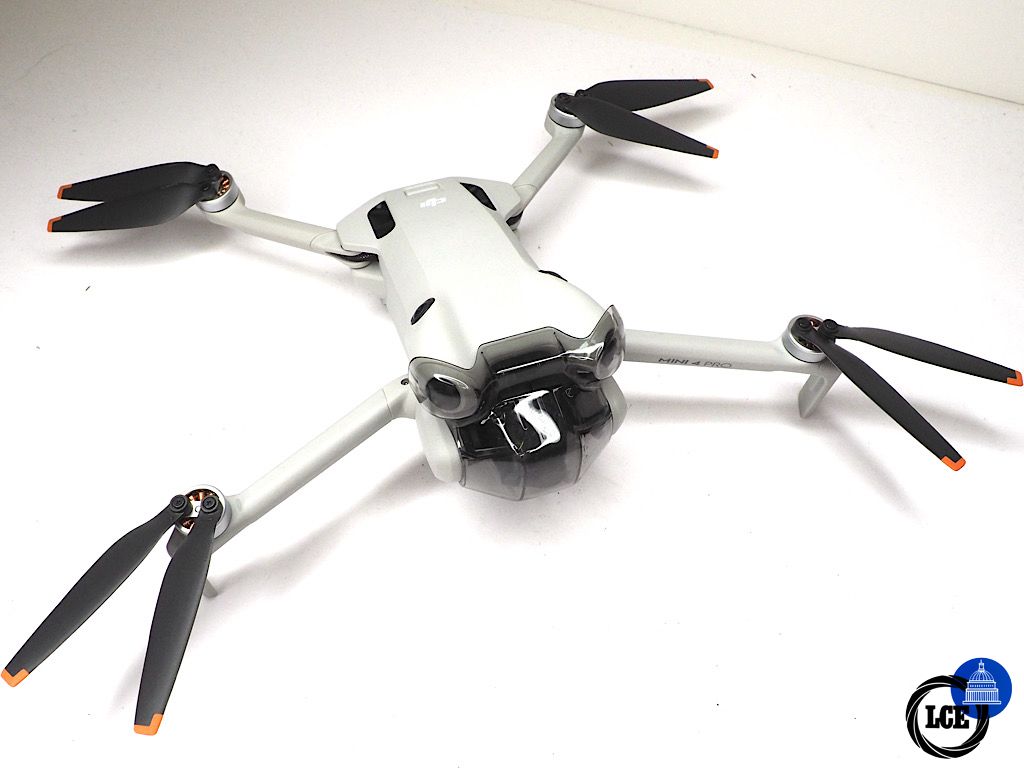DJI Mini 4 Pro Fly More Combo