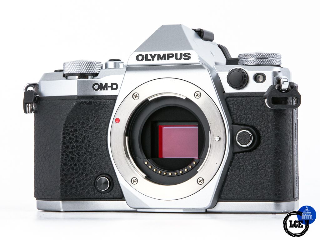 Olympus E-M5 II Body **7k Shutter Count**