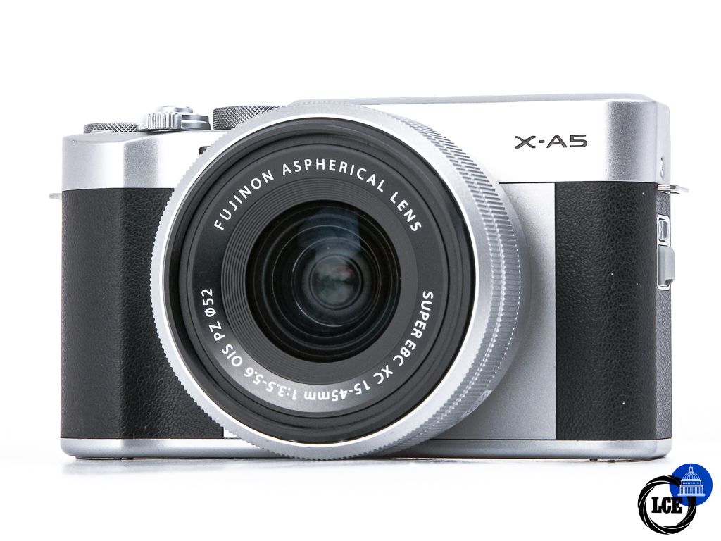 FujiFilm X-A5 + 15-45mm OIS PZ