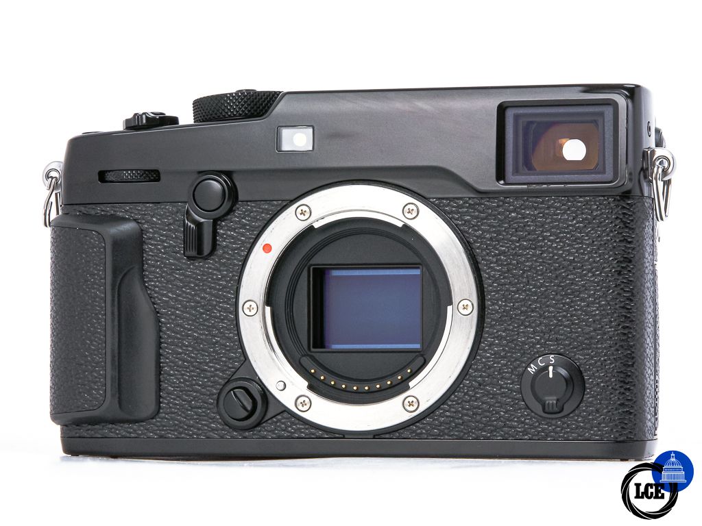 FujiFilm X-Pro2 Body **4.5k Shutter Count**