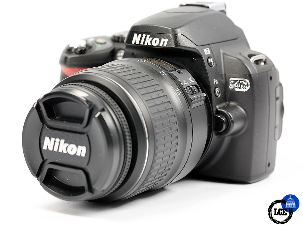 Nikon D40X + 18-55mm f/3.5-5.6 G ED II 