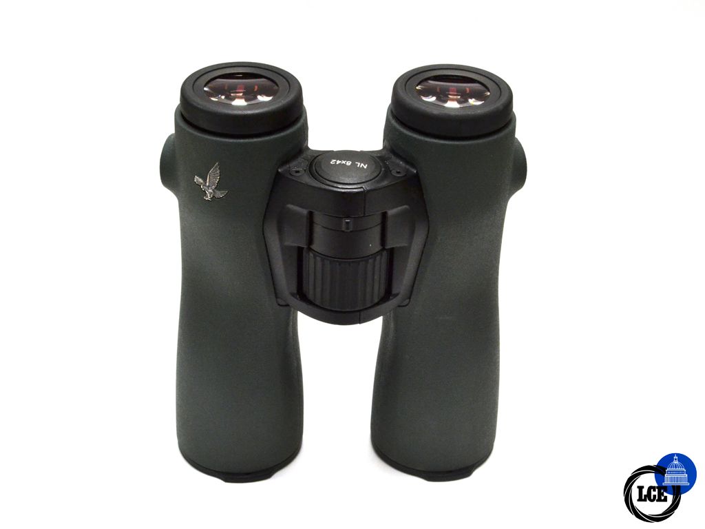 Swarovski NL PURE 8X42
