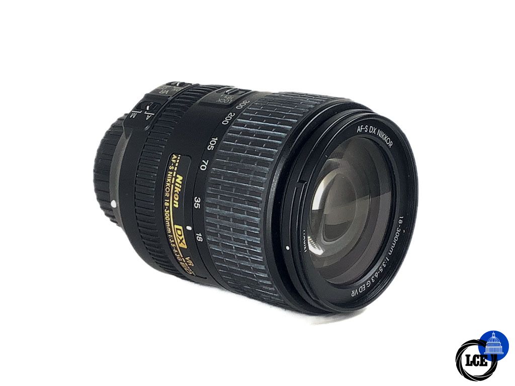 Nikon AF-S 18-300mm F3.5-5.6 G ED DX VR Nikon AF-S 18-300mm F3.5-5.6 G ED DX VR