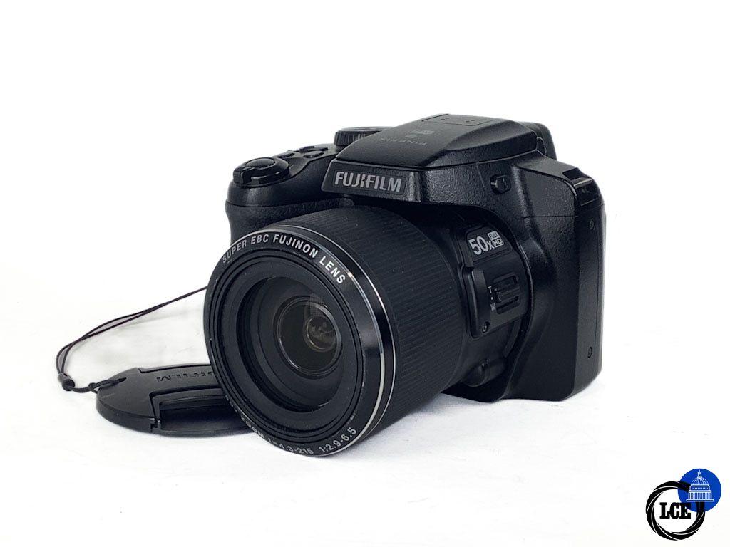 FujiFilm Finepix S9900W