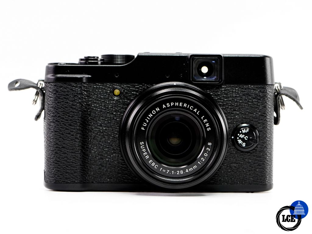 FujiFilm X10