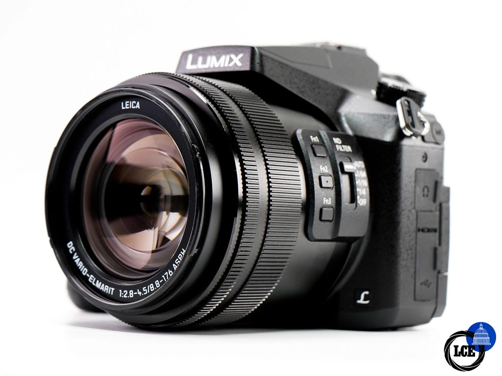 Panasonic Lumix FZ2000