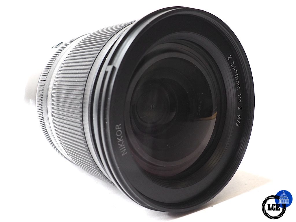 Nikon Z 24-70mm Nikon Z 24-70mm