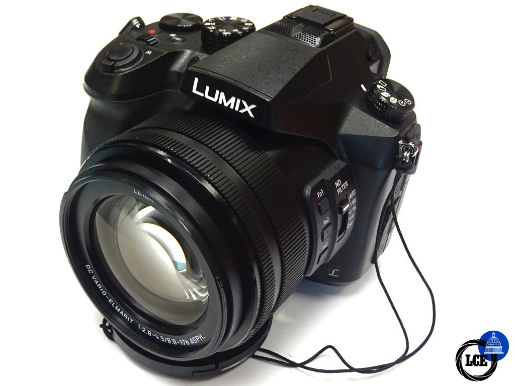 Panasonic FZ 2000