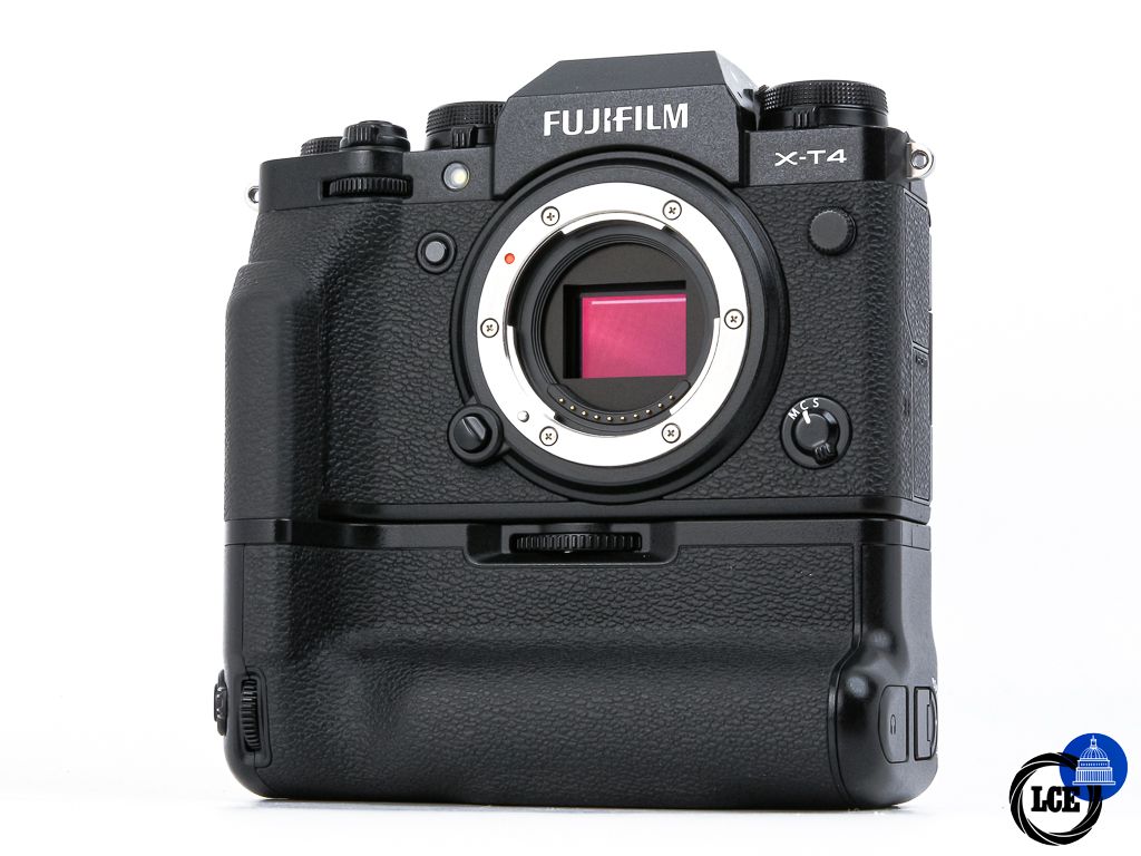 FujiFilm X-T4 + VG-XT4 **3.5k Shutter Count** FujiFilm X-T4 + VG-XT4 **3.5k Shutter Count**