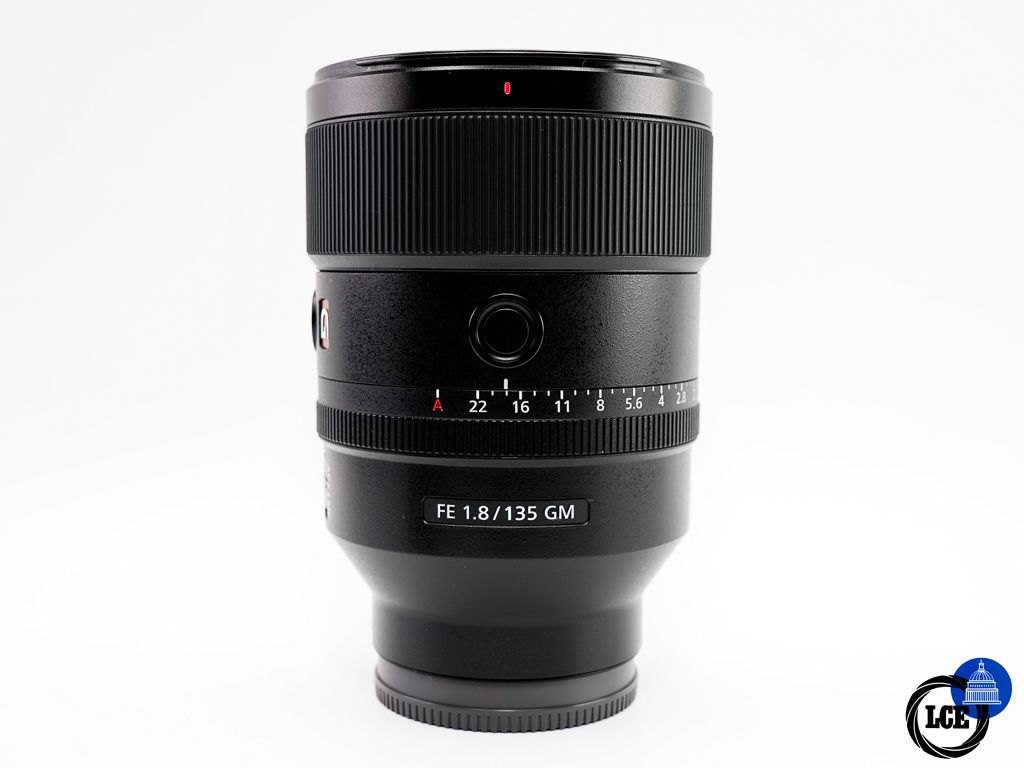 Sony FE 135mm F1.8 G Master Sony FE 135mm F1.8 G Master