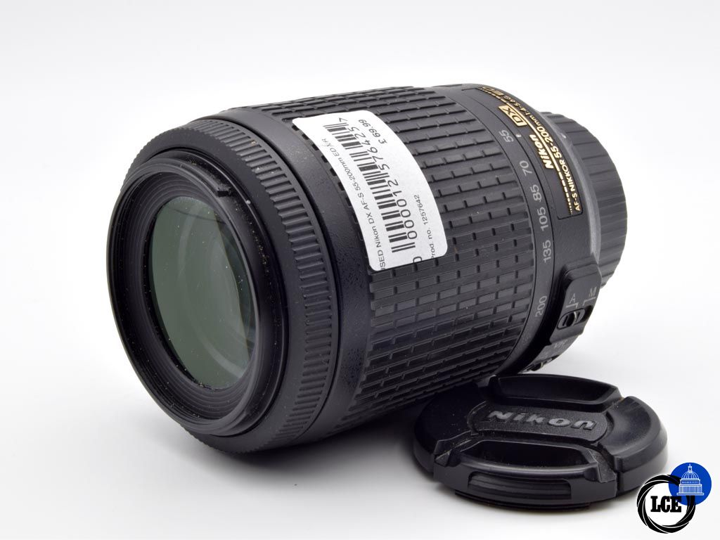 Nikon AF-S 55-200mm f/4-5.6G ED VR DX Nikon AF-S 55-200mm f/4-5.6G ED VR DX