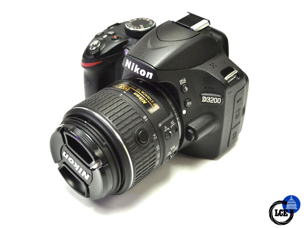 Nikon D3200 + 18-55mm
