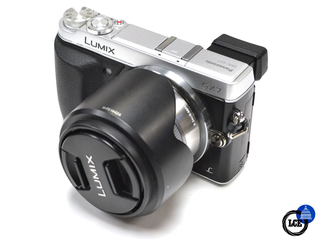 Panasonic GX7 + 14-42 3.5-5.6 G Vario