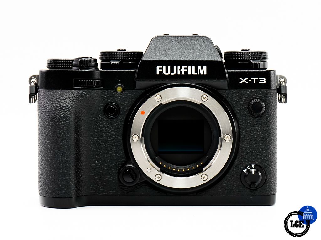 FujiFilm X-T3 Black Body * LOW SHUTTER COUNT * FujiFilm X-T3 Black Body * LOW SHUTTER COUNT *