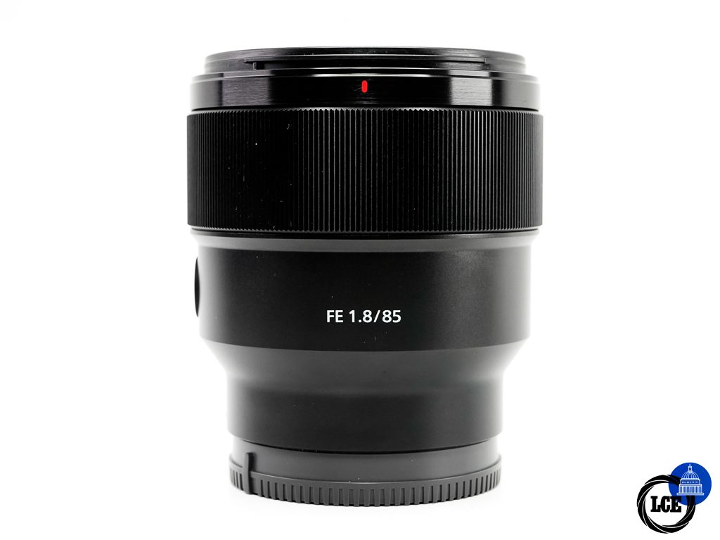 Sony FE 85mm F1.8 * BOXED * Sony FE 85mm F1.8 * BOXED *