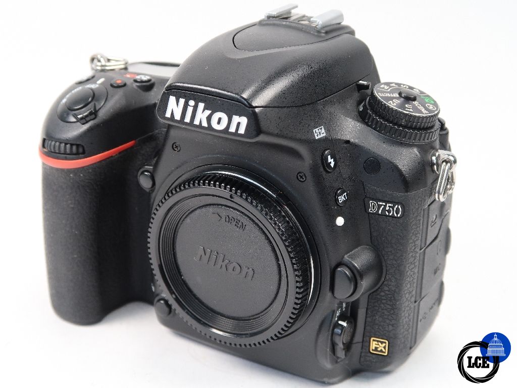 Nikon D750  111k sc