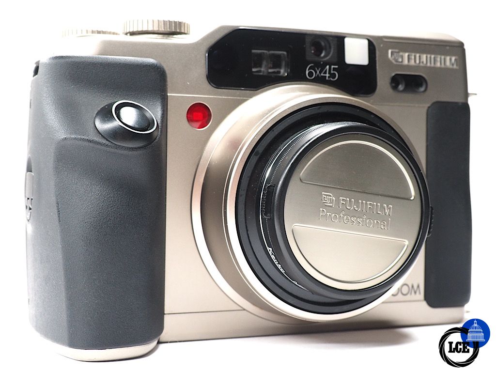 FujiFilm GA 645 ZI