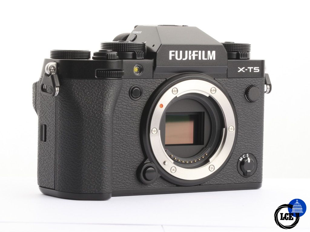 FujiFilm X-T5 Body [5*] | 10115827