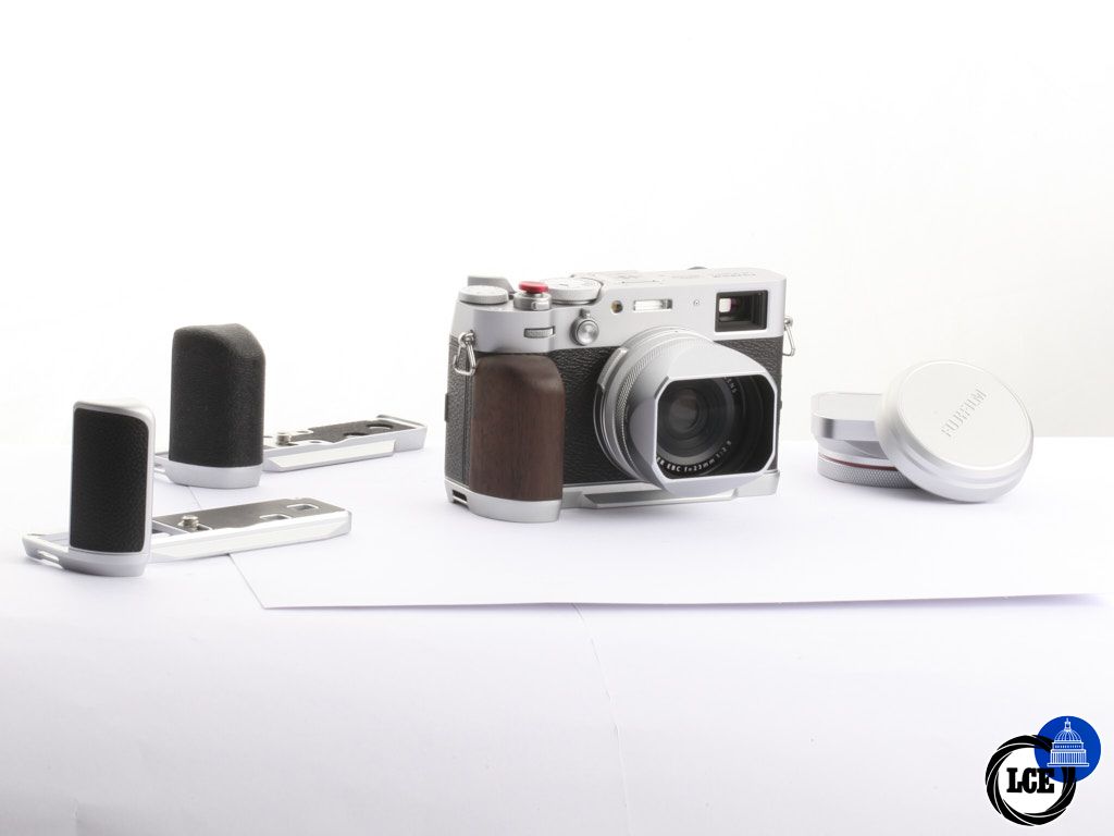FujiFilm X100VI Silver + Accessories [5*] | 10115866