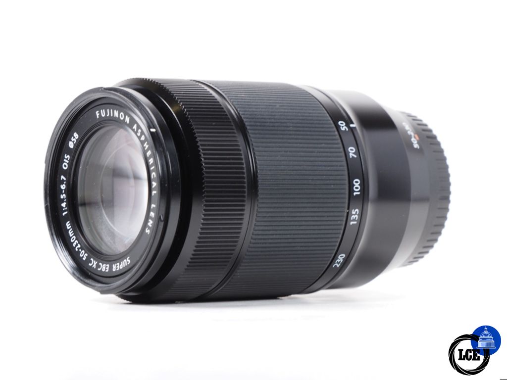 FujiFilm XC 50-230mm F4.5-6.7 OIS