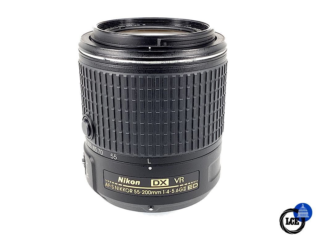 Nikon AF-S 55-200mm f4-5.6G II ED DX VR Nikon AF-S 55-200mm f4-5.6G II ED DX VR