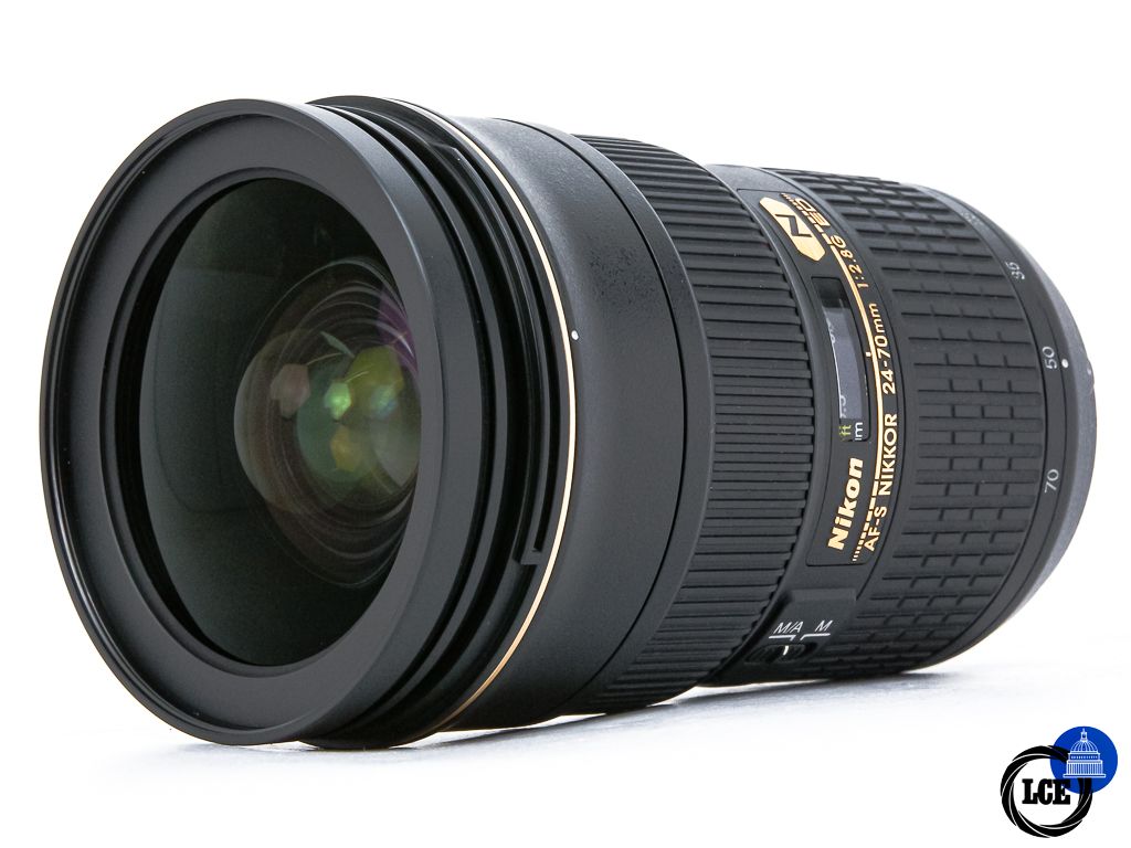 Nikon AF-S 24-70mm f2.8 G ED  Nikon AF-S 24-70mm f2.8 G ED