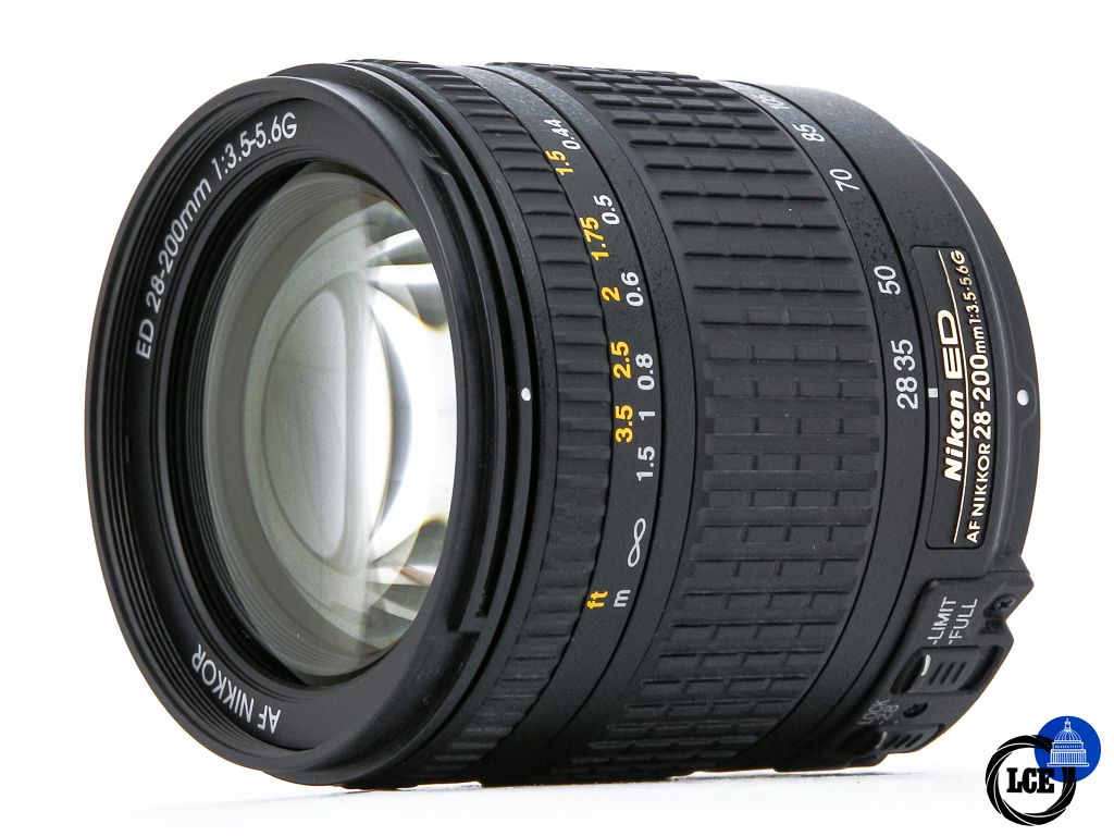 Nikon AF 28-200mm f3.5-5.6 G ED Nikon AF 28-200mm f3.5-5.6 G ED