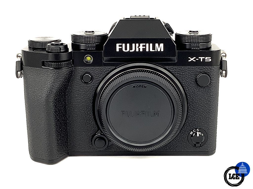 FujiFilm X-T5 BODY BLACK *shutter count sub 200*