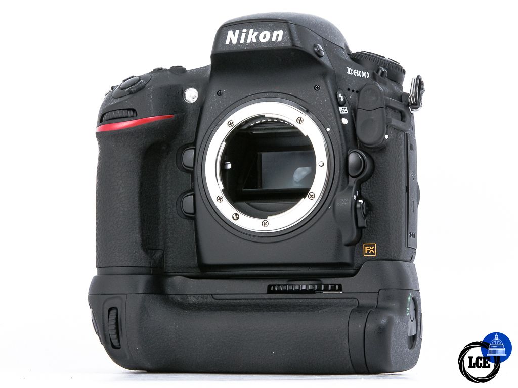 Nikon D800 + MB-D12 **<1k Shutter Count** Nikon D800 + MB-D12 **<1k Shutter Count**