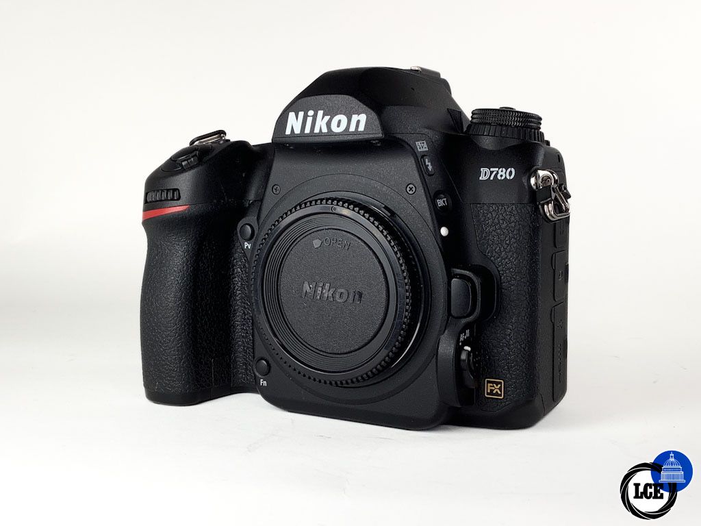 Nikon D780 body *6400 shutter count*  Nikon D780 body *6400 shutter count*