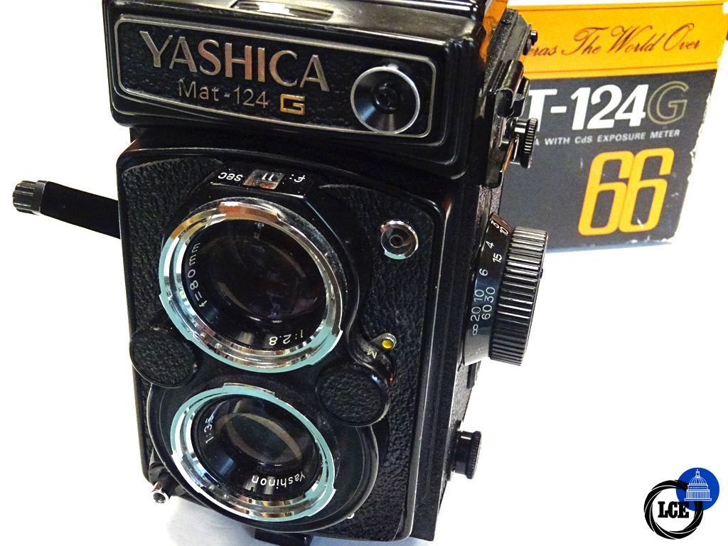 Yashica 124G