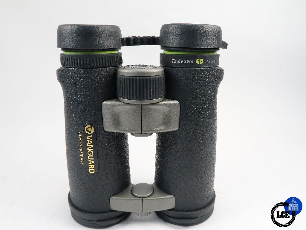 Vanguard Endeavour ED 10x42 Vanguard Endeavour ED 10x42