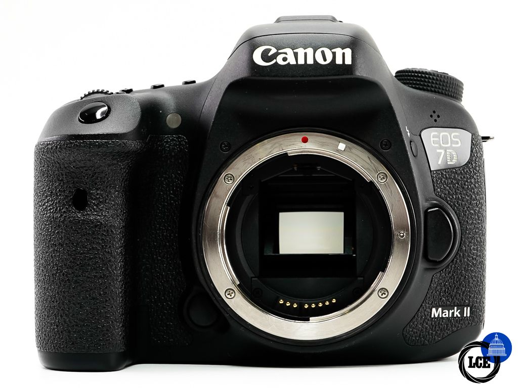 Canon EOS 7D MKII Body * BOXED / SHUTTER COUNT 21K * Canon EOS 7D MKII Body * BOXED / SHUTTER COUNT 21K *