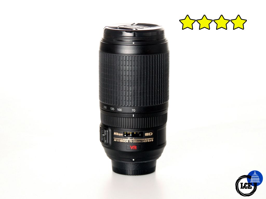 Nikon 70-300mm f4.5-5.6 G ED VR AF-S (with Hood) Nikon 70-300mm f4.5-5.6 G ED VR AF-S (with Hood)