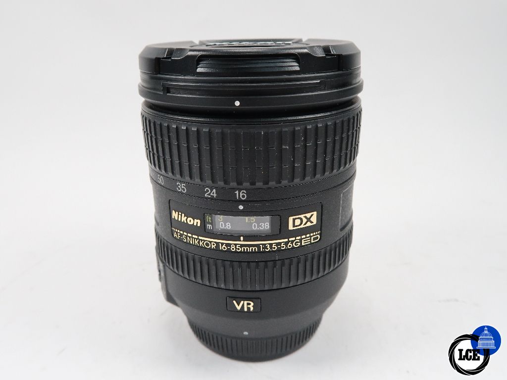 Nikon DX 16-85mm f3.5-5.6 VR