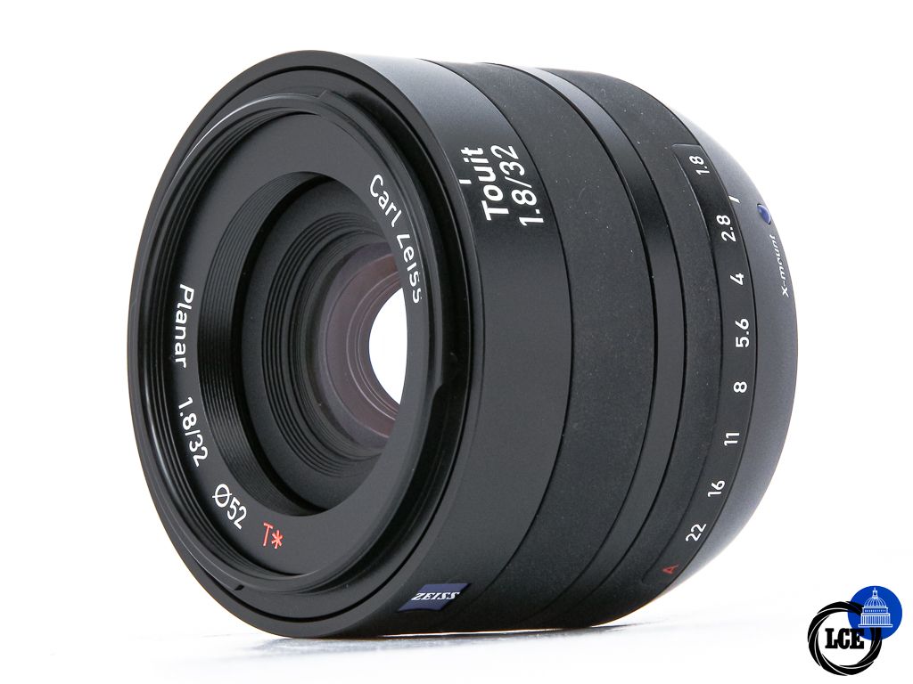 Zeiss Touit 32mm f1.8 Planar T* Fujifilm X Mount