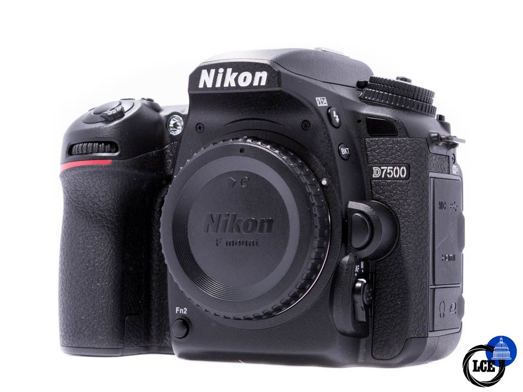 Nikon D7500 Body *Very low shutter count*