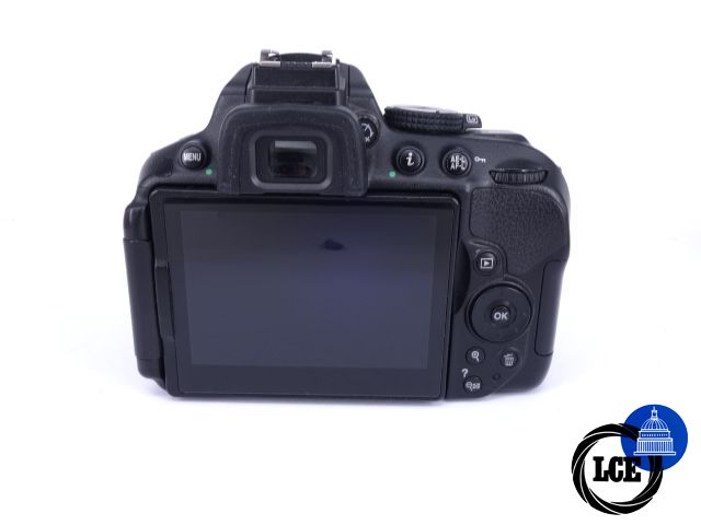 Nikon D5300+18-55mm VR