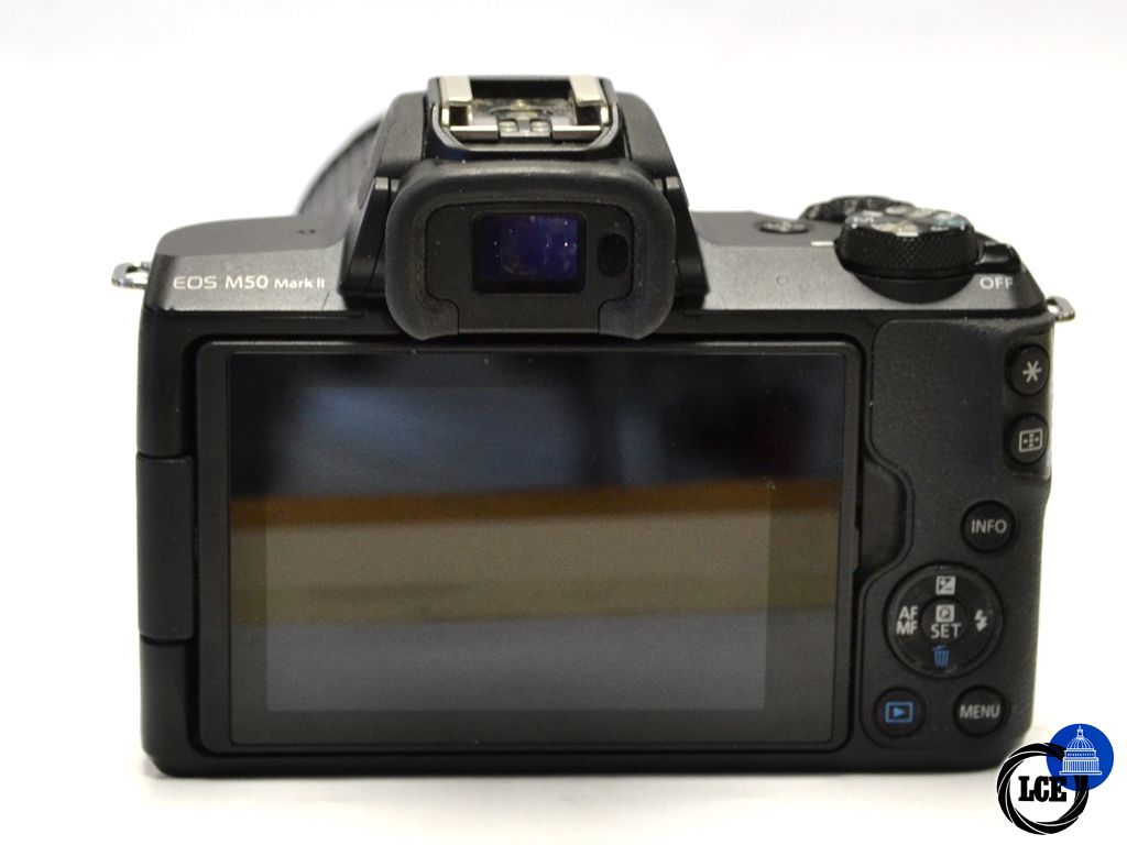 Canon M50 II + Tamron 18-200mm
