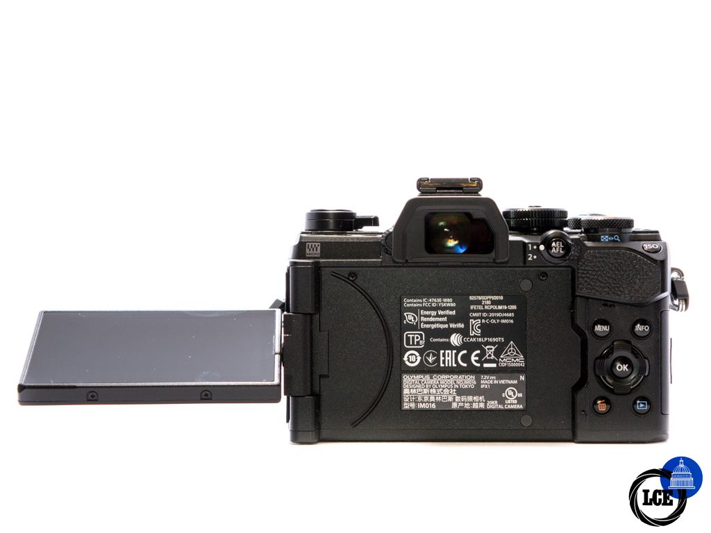 Olympus OM-D E-M5 III body black *Boxed* *Low shutter count*