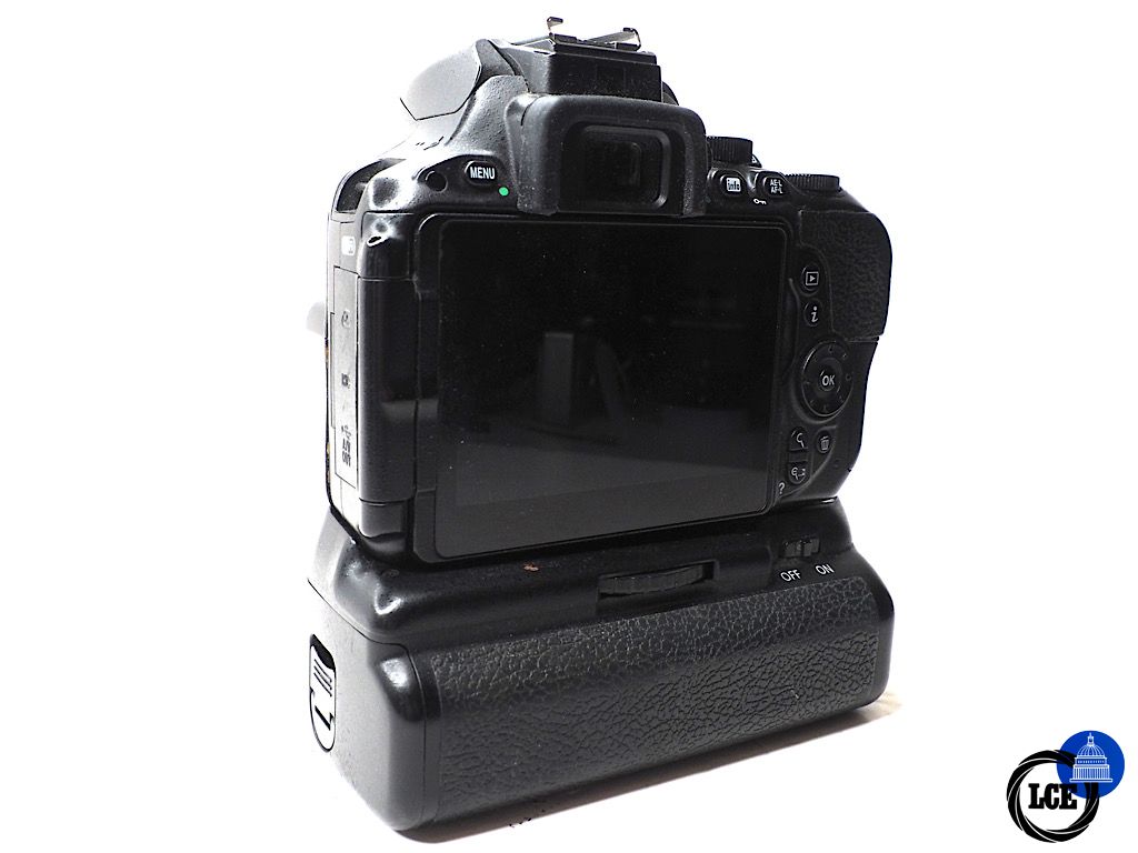 Nikon D5500 Body + Grip