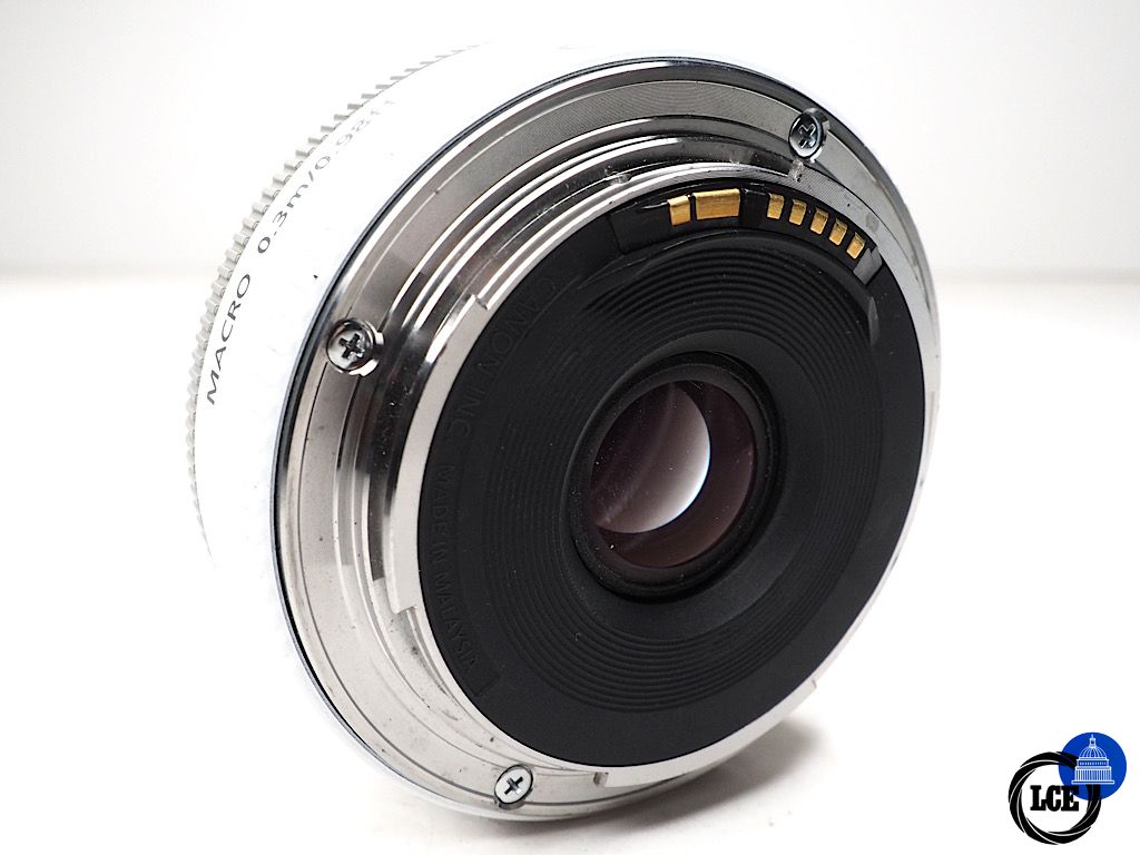 Canon EF 40mm f2.8 STM White