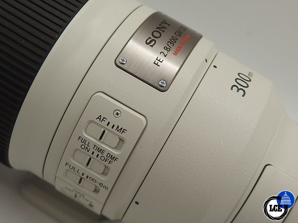 Sony FE 300mm F2.8 G M aster OSS