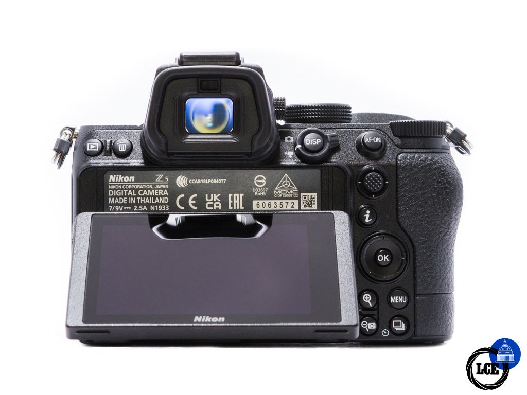Nikon Z 5 + Z 24-200mm f4-6.3 VR *EX DISPLAY*