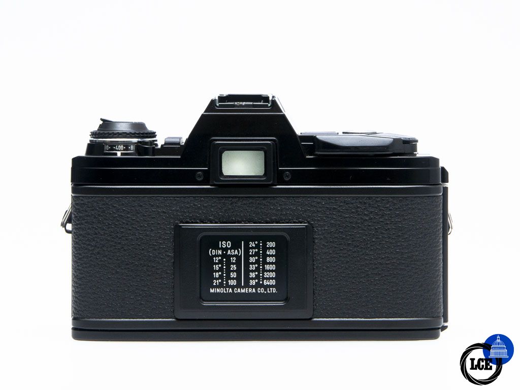 Minolta X-300 + Sigma 35-70mm f/2.8-4