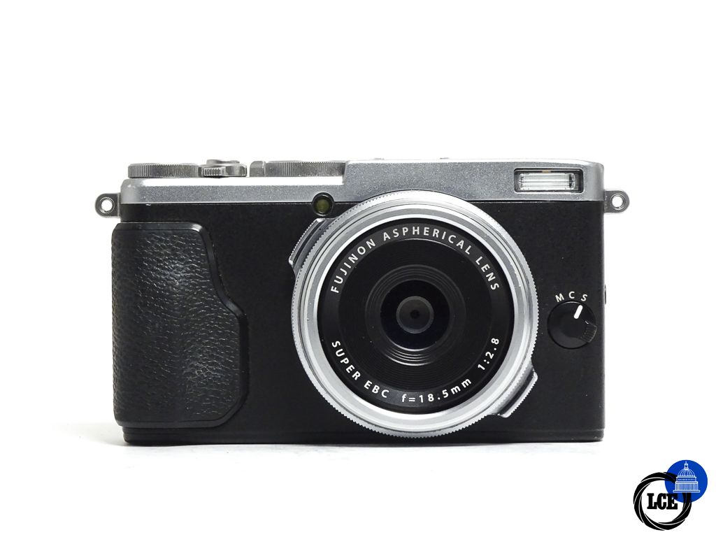 FujiFilm X70