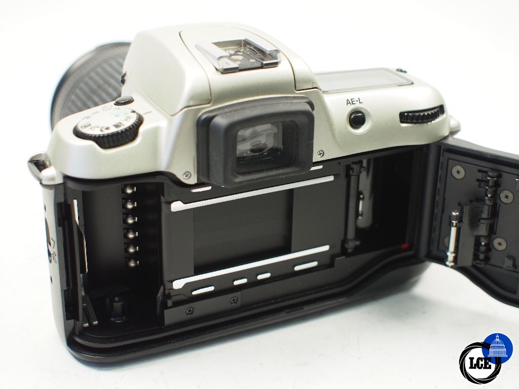 Nikon F60 with 28-80mm AF