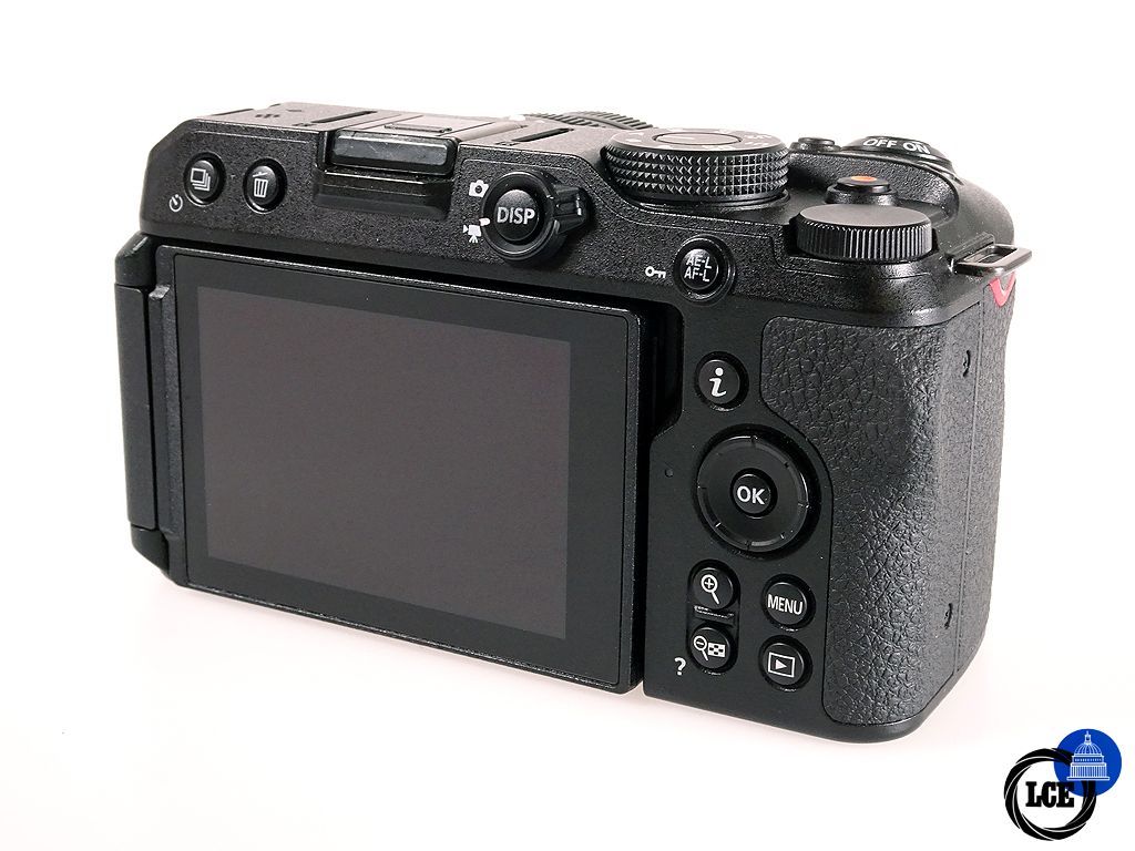 Nikon Z 30 + Z 16-50mm F/3.5-6.3 VR